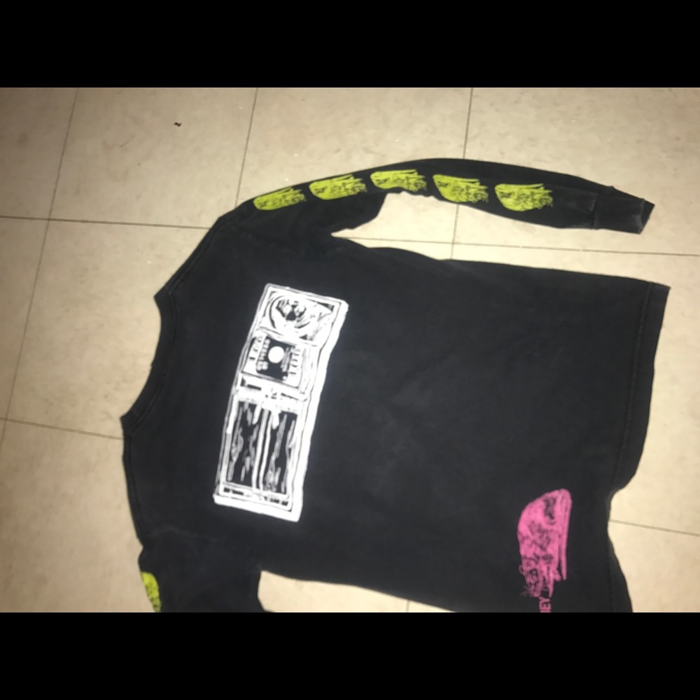 Long sleeve